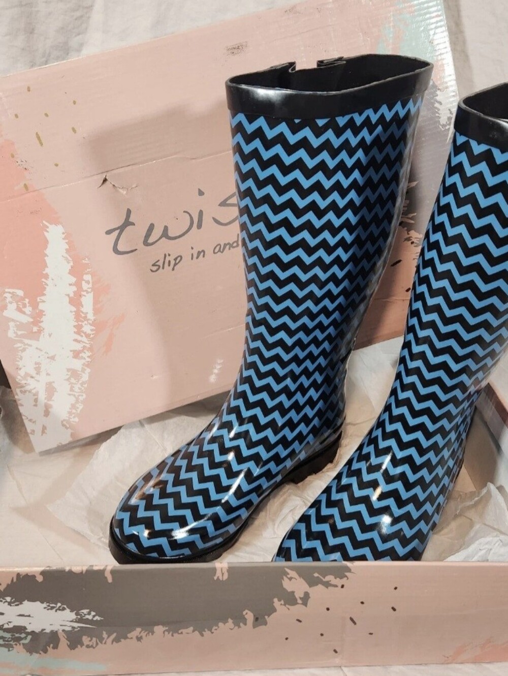 Twisted Drizzy Women’s 6 Rubber Rain Boots Knee High Jelly Lined Water Proof NIB